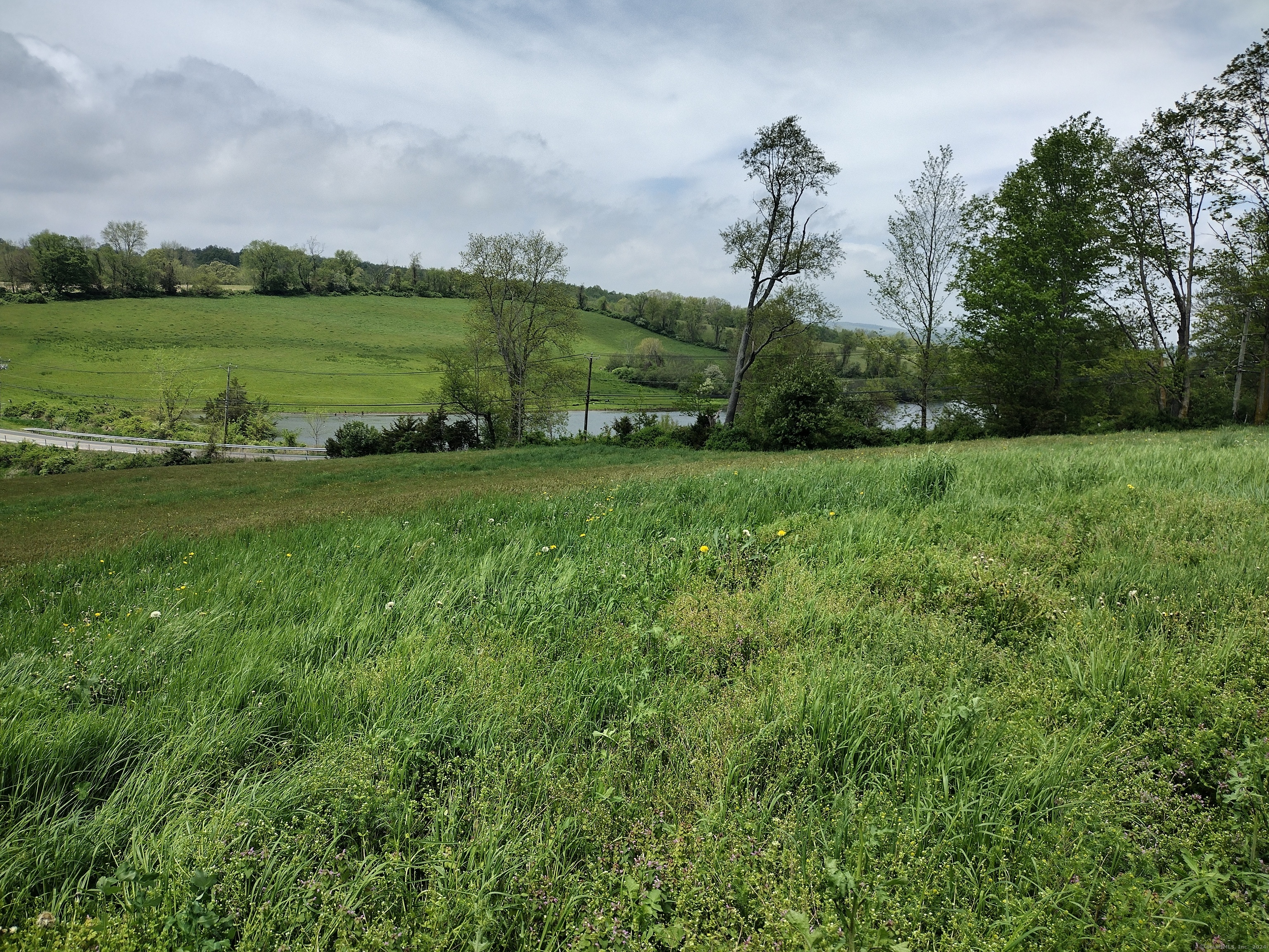 148-153 Wallingford Road Durham, CT 06422 - Photo 5 of 36