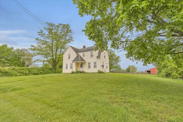 $4,100,000 | 148-153 Wallingford Road, Durham, CT 06422