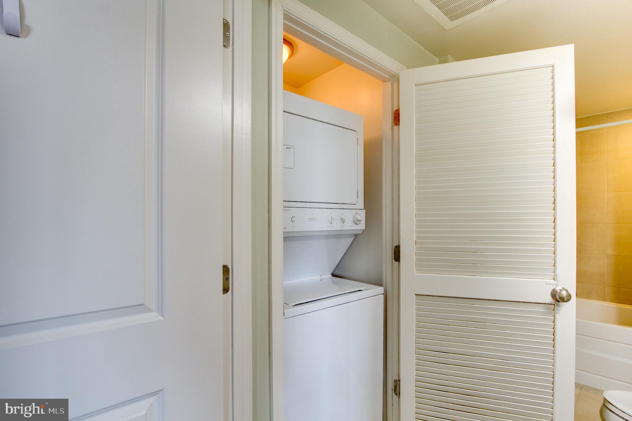 11990 Market Street, Unit 1401 Reston, VA 20190 - Photo 21 of 69 Laundry