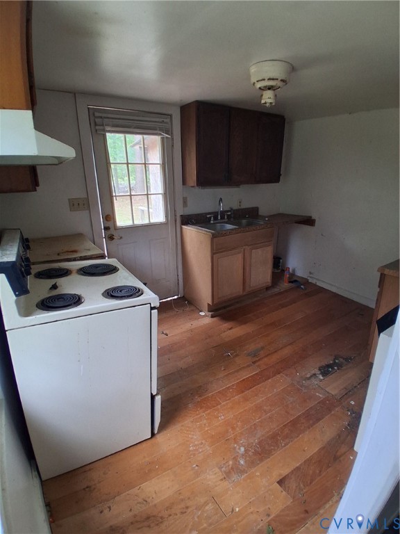 406 Hamburg Road Port Haywood, VA 23138 - Photo 8 of 14