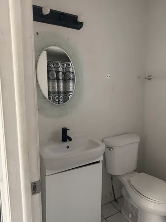 $1,800 | 8300 South Vernon Avenue, Unit 2E, Chicago, IL 60619