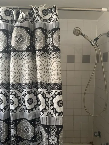 $1,800 | 8300 South Vernon Avenue, Unit 2E, Chicago, IL 60619