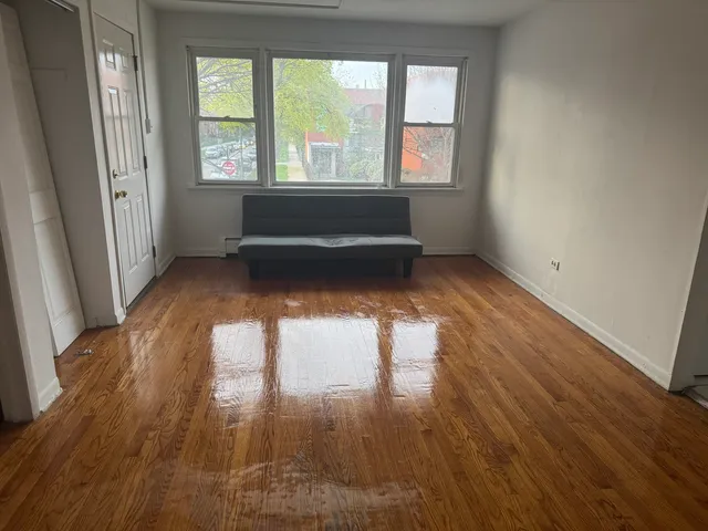 $1,800 | 8300 South Vernon Avenue, Unit 2E, Chicago, IL 60619