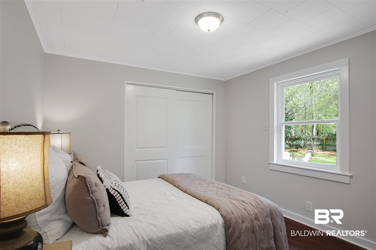 6940 Viola Road Gulf Shores, AL 36542 - Photo 21 of 28 Guest Bedroom