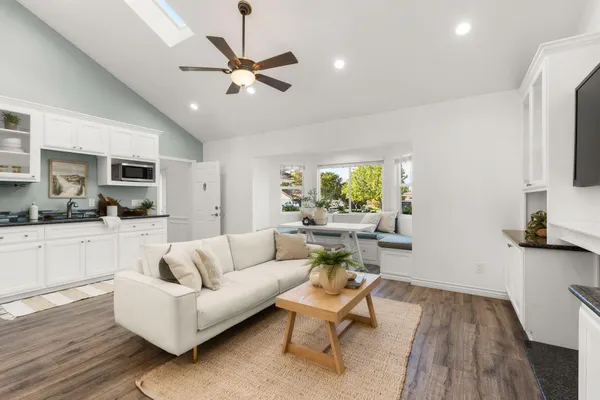 $1,325,000 | 738 Capitan Street, Thousand Oaks, CA 91320