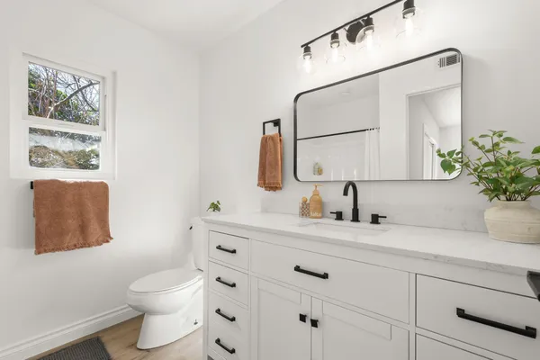 $1,325,000 | 738 Capitan Street, Thousand Oaks, CA 91320