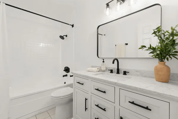 $1,325,000 | 738 Capitan Street, Thousand Oaks, CA 91320