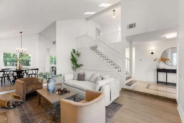 $1,325,000 | 738 Capitan Street, Thousand Oaks, CA 91320