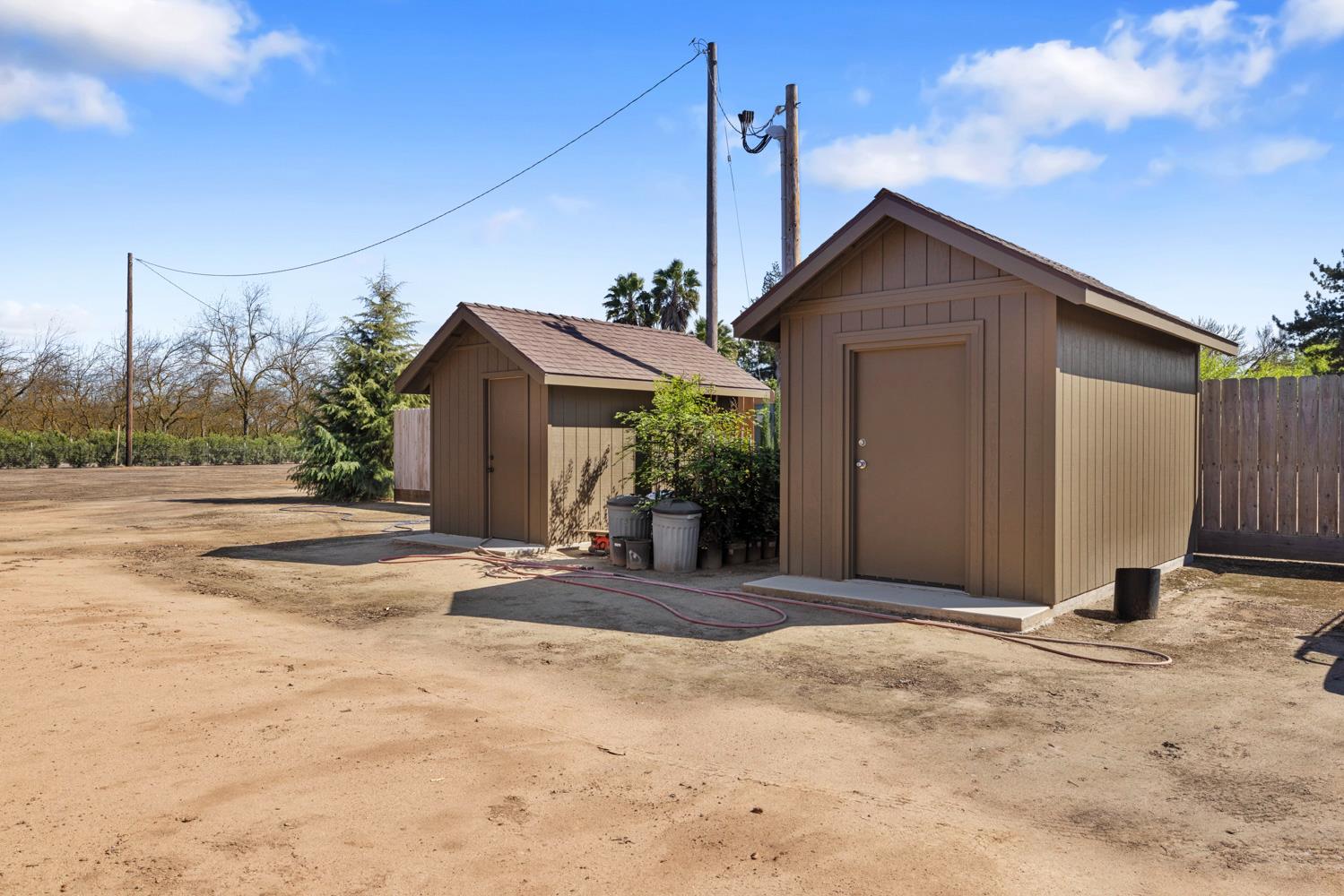 1255 Root Road Modesto, CA 95357 - Photo 41 of 52 a view of backyard of house
