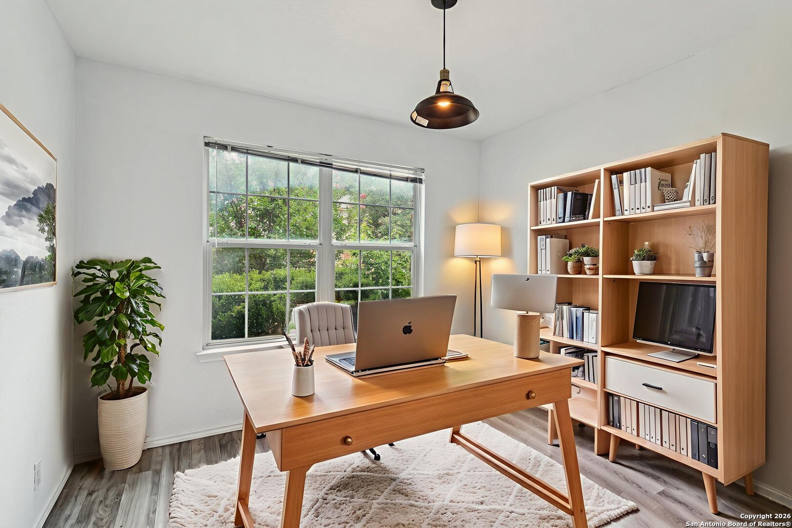 87 Kenrock Ridge San Antonio, TX 78254 - Photo 5 of 50 a living room with furniture and a window