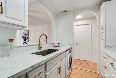 $250,000 | 31003 14th Avenue South, Unit A12, Federal Way, WA 98003