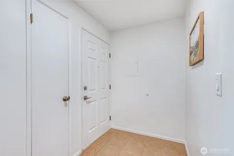 $250,000 | 31003 14th Avenue South, Unit A12, Federal Way, WA 98003