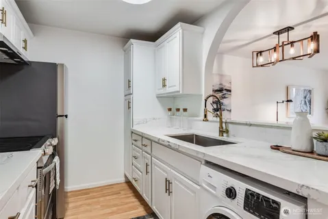 $250,000 | 31003 14th Avenue South, Unit A12, Federal Way, WA 98003