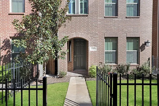 $525,000 | 1365 Arch Place, Dallas, TX 75215