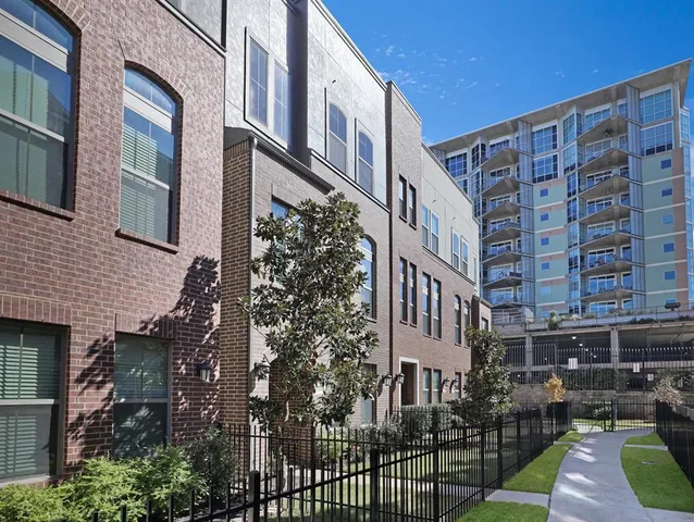 $525,000 | 1365 Arch Place, Dallas, TX 75215