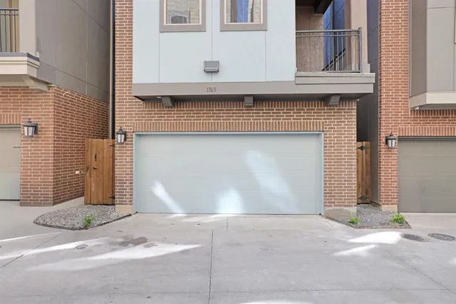 $525,000 | 1365 Arch Place, Dallas, TX 75215