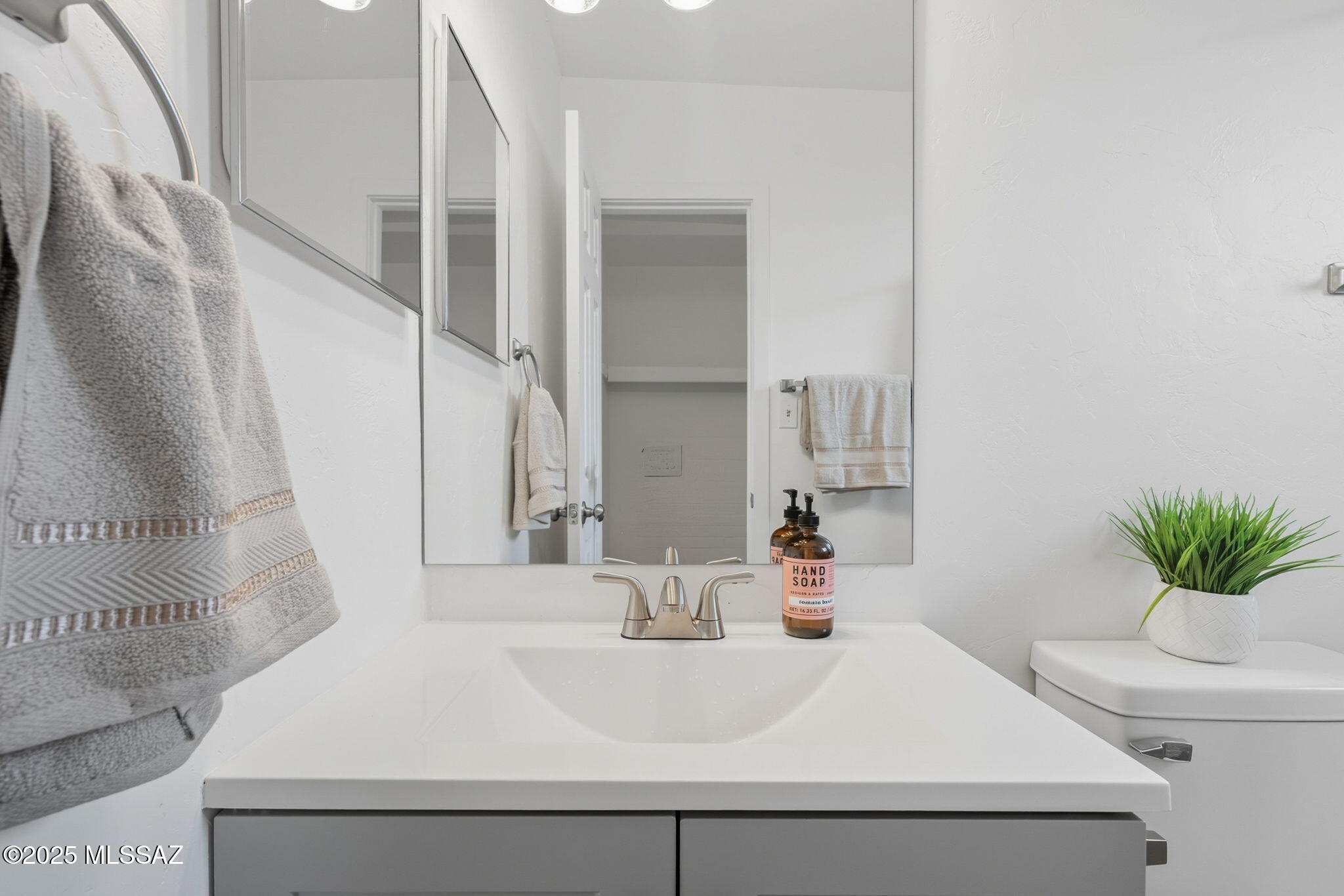 1862 West Camelot Road Tucson, AZ 85713 - Photo 19 of 31 Gallery Image 19