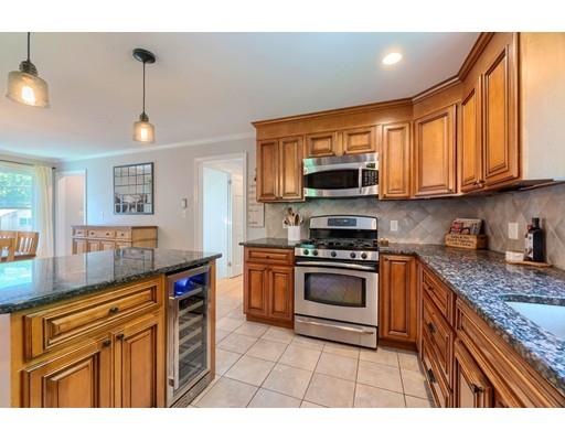 1 Bradley Road Andover, MA 01810 - Photo 7 of 41 Gallery Image 7