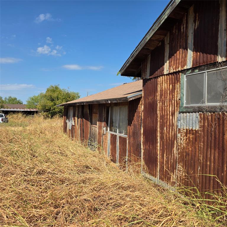 1946 North Bosley Road Santo, TX 76472 - Photo 22 of 27 Farm house
