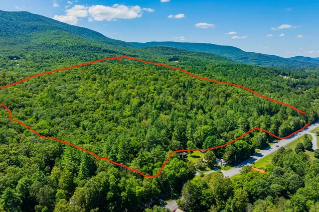 $2,300,000 | 215 Highway 30, Dorset, VT 05251