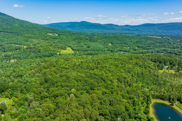 $2,300,000 | 215 Highway 30, Dorset, VT 05251