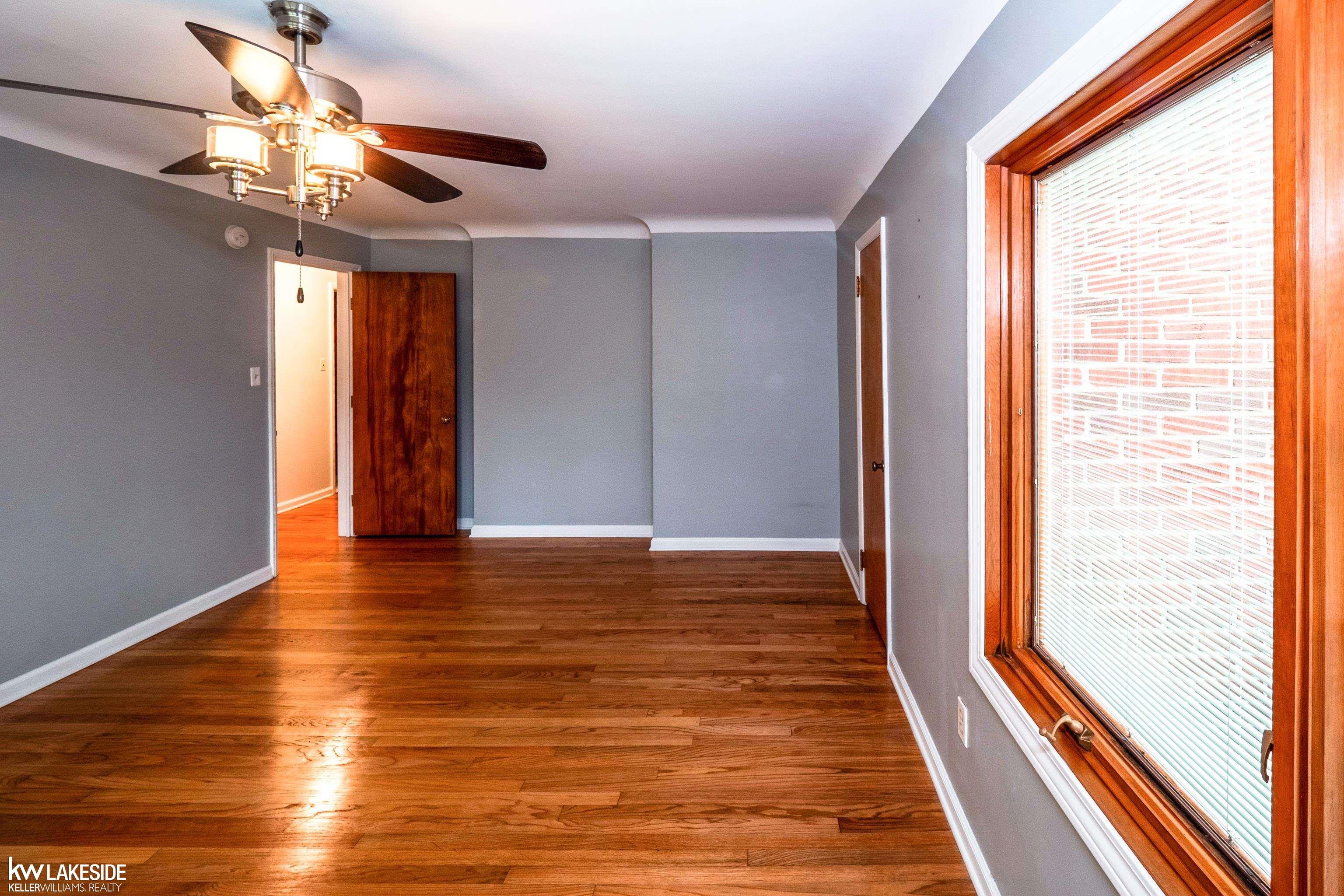 6285 Clarkston Road Clarkston, MI 48346 - Photo 15 of 23 50125622-14.JPG