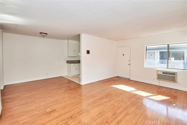$1,800 | 1024 South Atlantic Boulevard, Unit 16, Alhambra, CA 91803