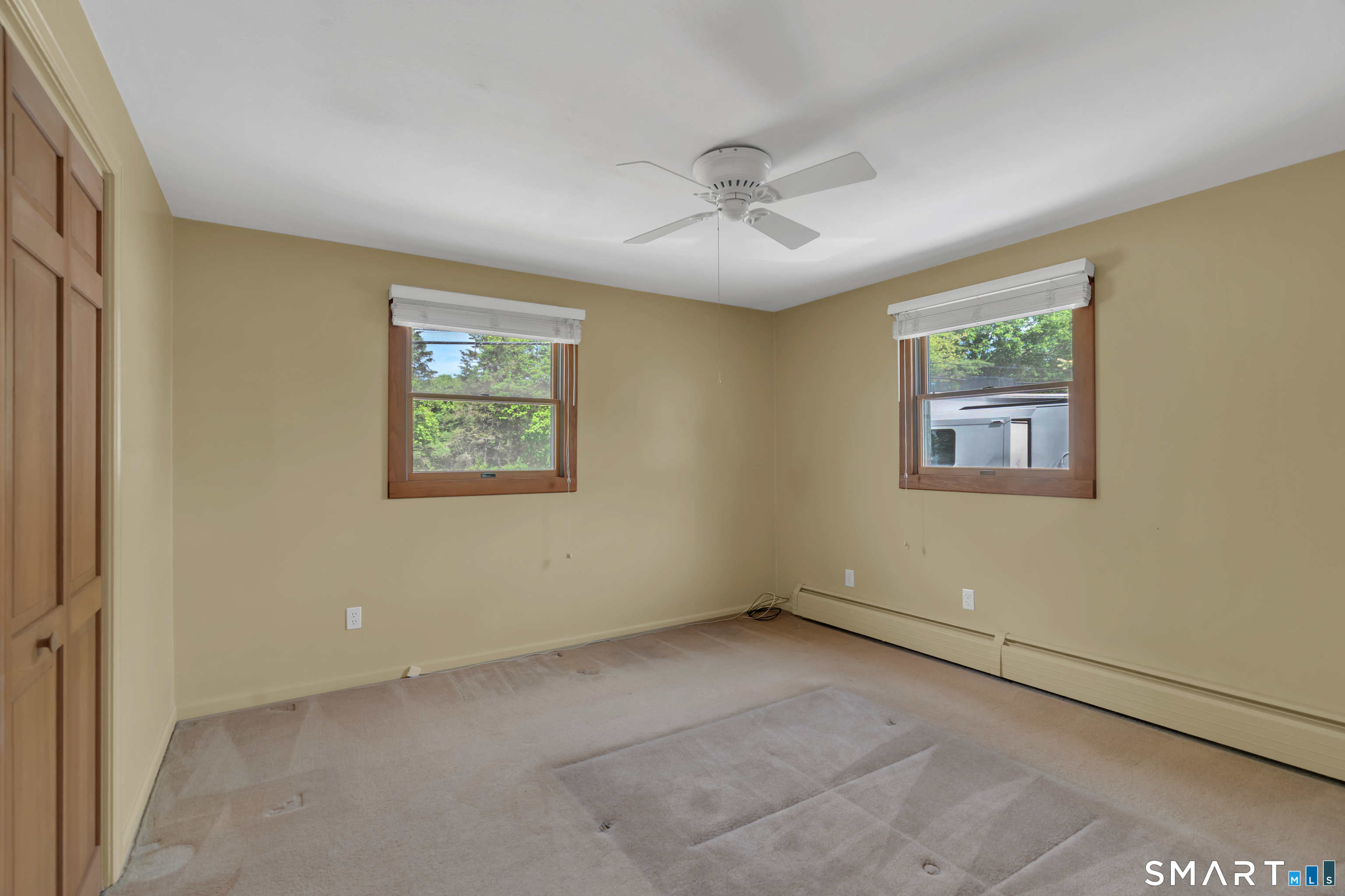 8 Chapel Hill Road Montville, CT 06370 - Photo 9 of 40