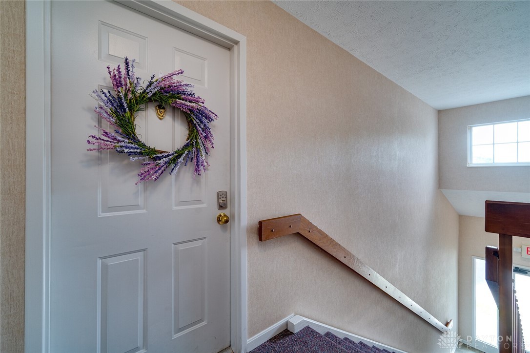 6641 Hedington Square, Unit 7 Centerville, OH 45459 - Photo 2 of 20