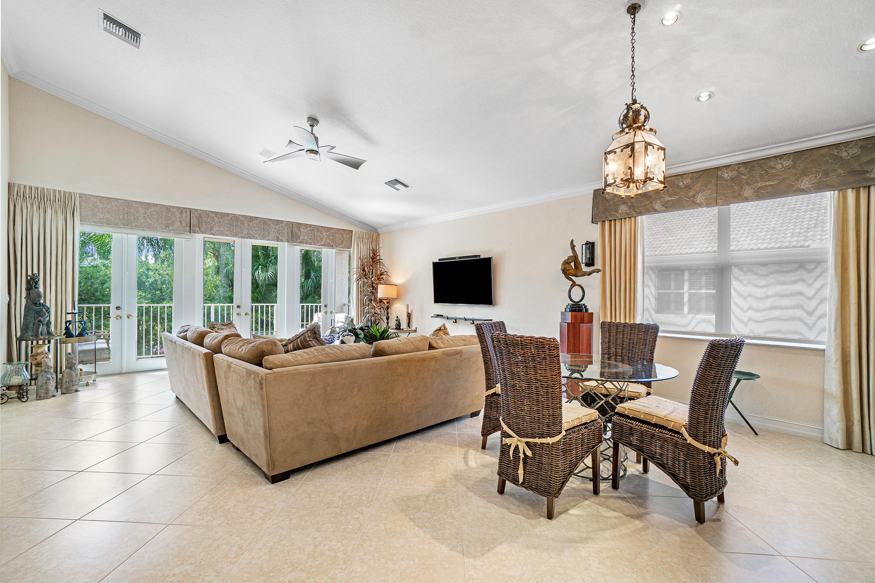 6160 Island Bend, Unit D Boca Raton, FL 33496 - Photo 1 of 25 Family Room