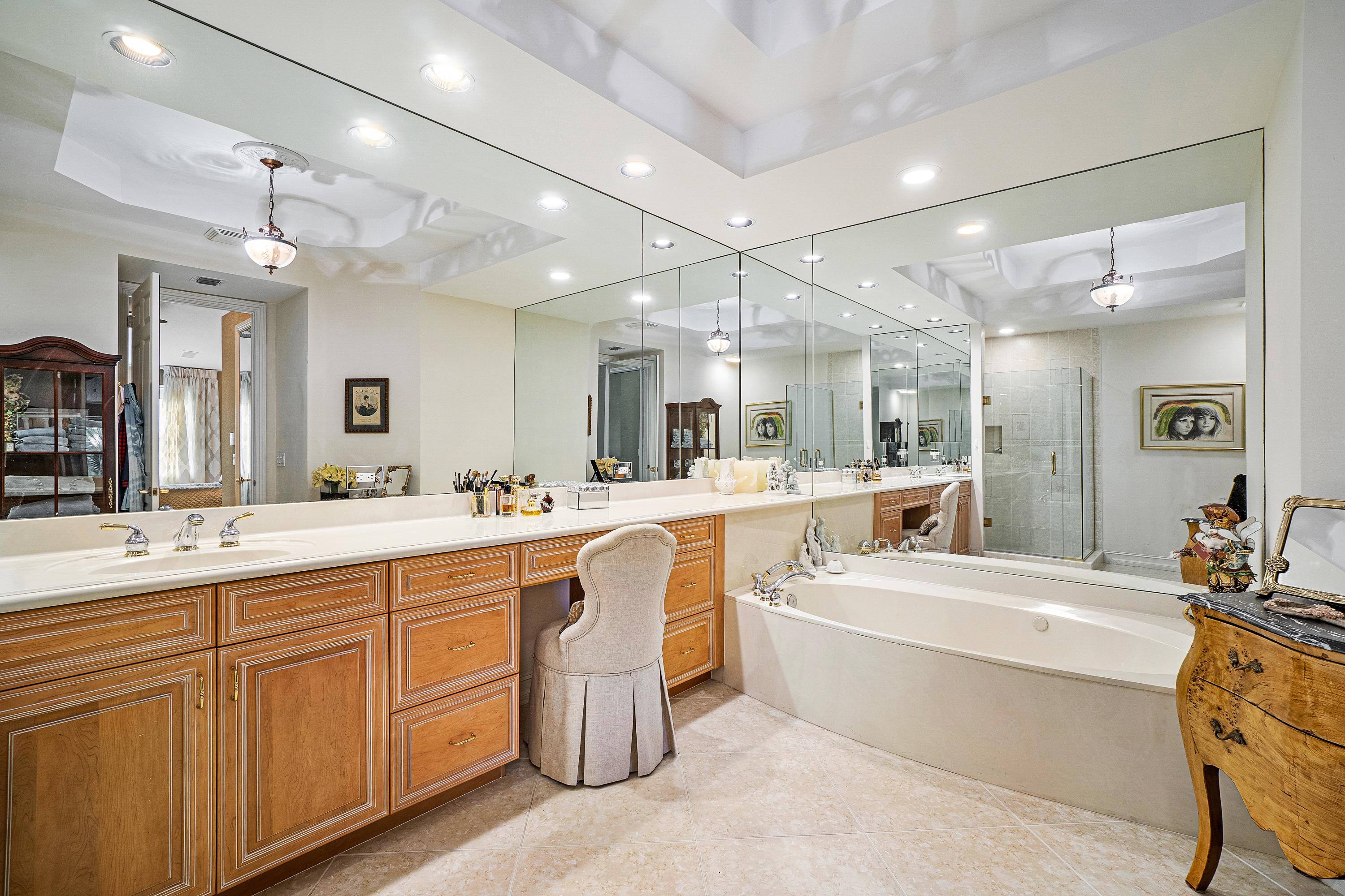 6160 Island Bend, Unit D Boca Raton, FL 33496 - Photo 14 of 25 Primary Bath