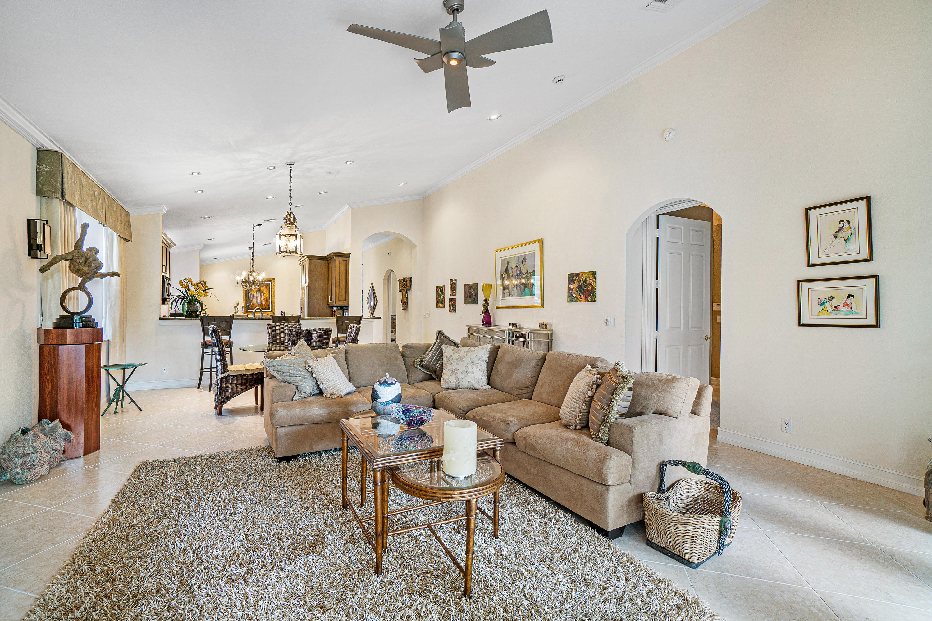 6160 Island Bend, Unit D Boca Raton, FL 33496 - Photo 3 of 25 Family Room