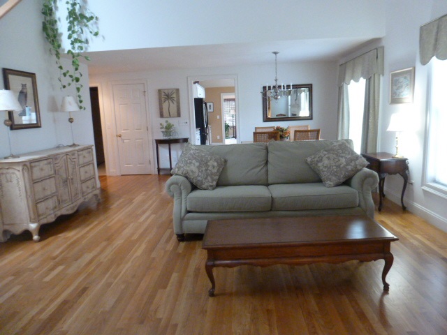 28 Hampton Meadows Hampton, NH 03842 - Photo 4 of 27 Gallery Image 4