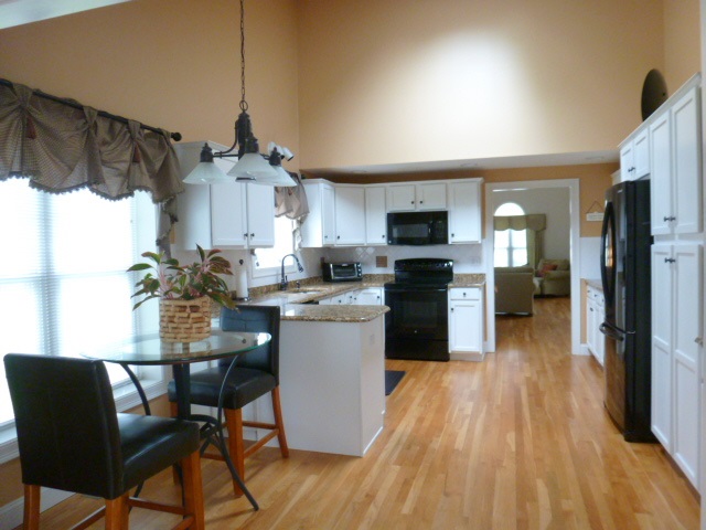 28 Hampton Meadows Hampton, NH 03842 - Photo 8 of 27 Gallery Image 8