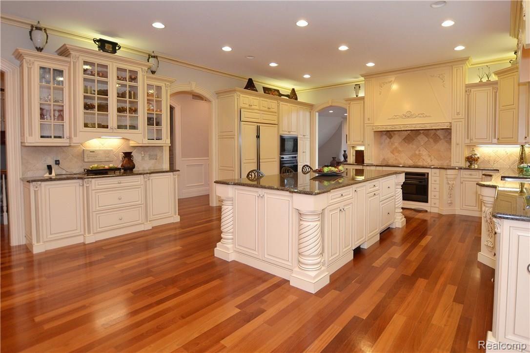 5249 Orchard Ridge Drive Rochester, MI 48306 - Photo 9 of 36 9aa LaFata Cabinetry Orchard Ridge 5249 august_16.JPG