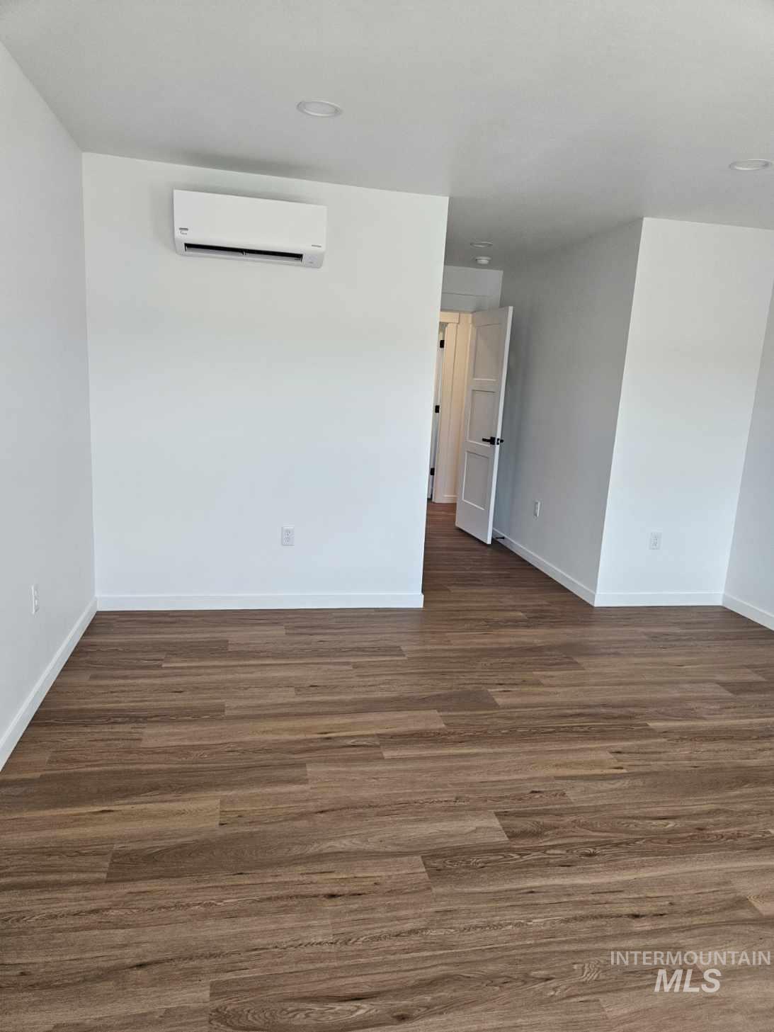 1198 Edington Moscow, ID 83843 - Photo 5 of 11 Primary Bedroom