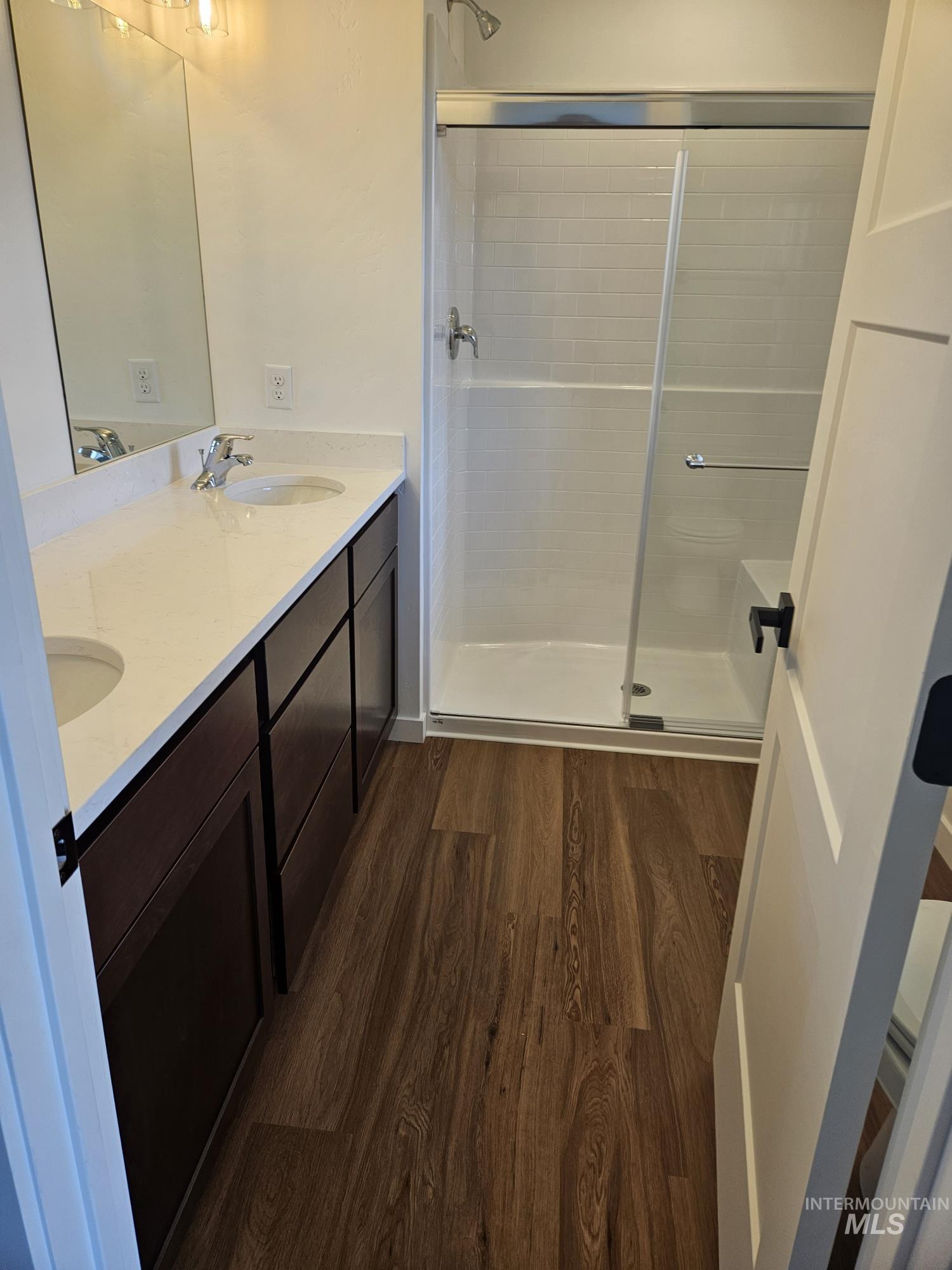 1198 Edington Moscow, ID 83843 - Photo 6 of 11 Primary Bathroom