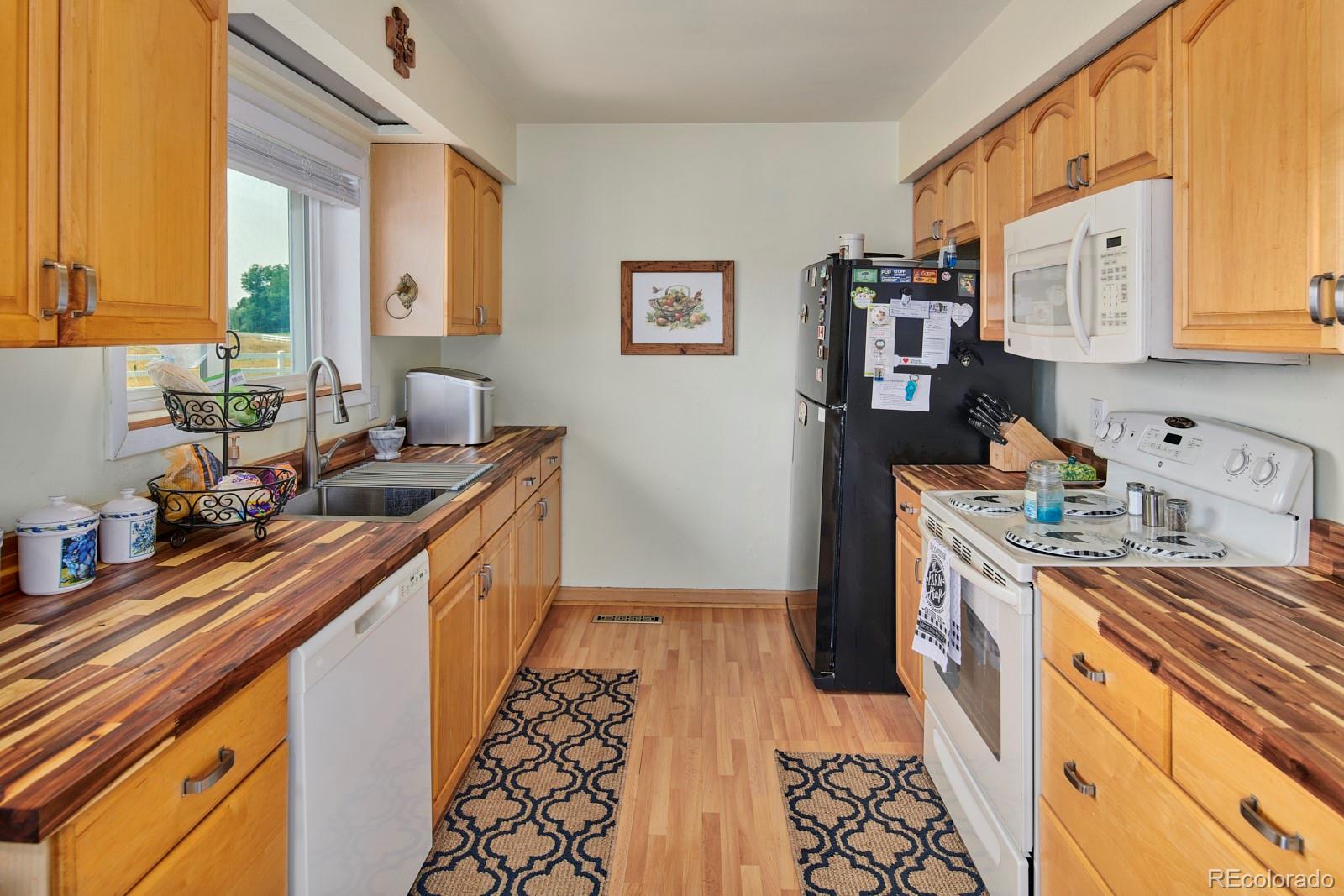 9462 Apache Road Longmont, CO 80504 - Photo 7 of 28 Gallery Image 7