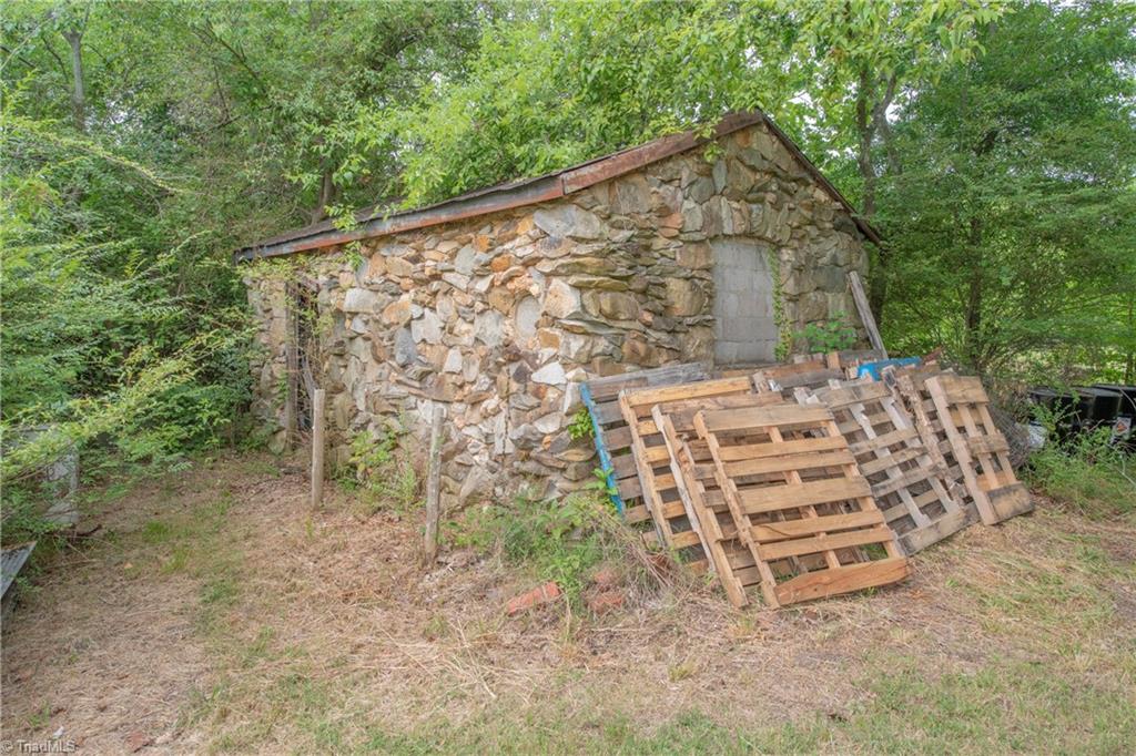 1214 Joy Ridge Road Pleasant Garden, NC 27313 - Photo 37 of 47 Gallery Image 37