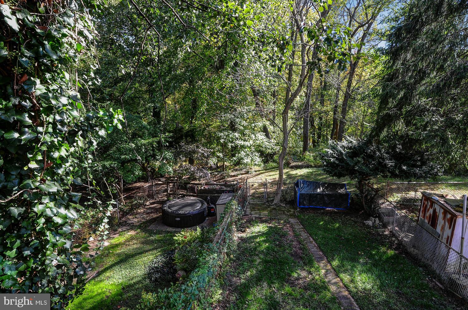 2848 Angus Road Philadelphia, PA 19114 - Photo 22 of 29 Back Yard