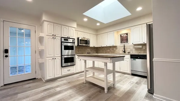 $2,825 | 10006 Pensive Drive, Dallas, TX 75229