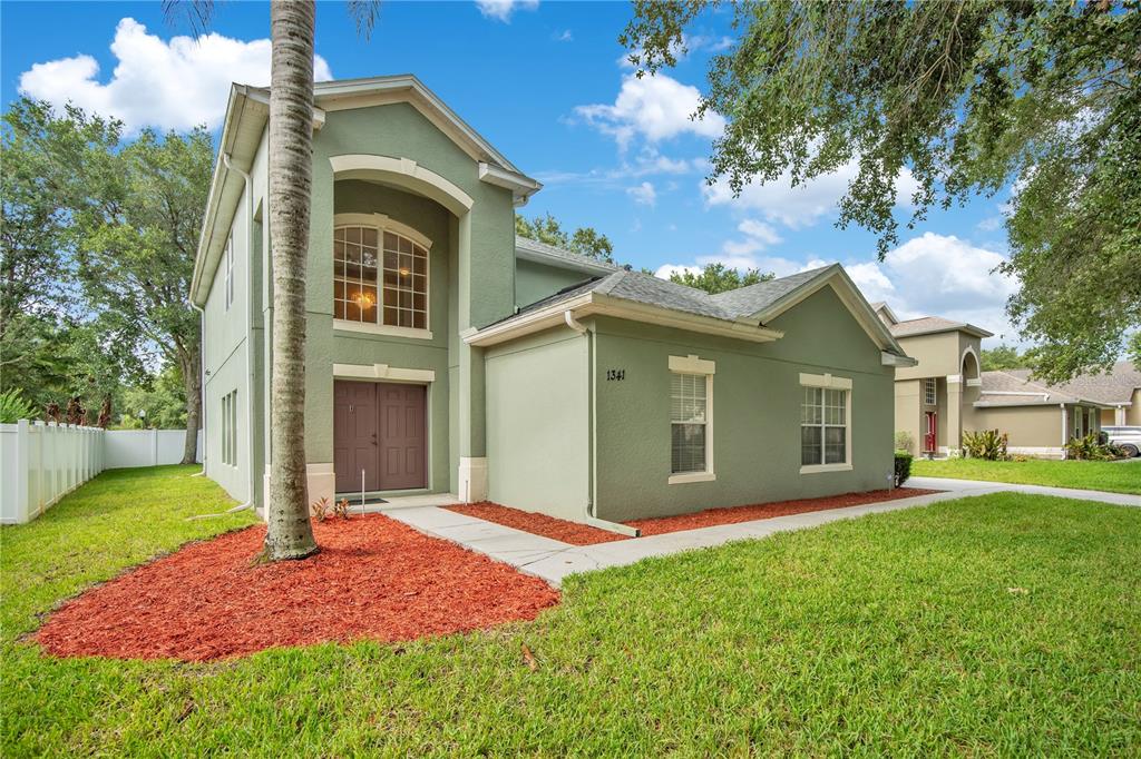 1341 Kintla Road Apopka, FL 32712 - Photo 2 of 38