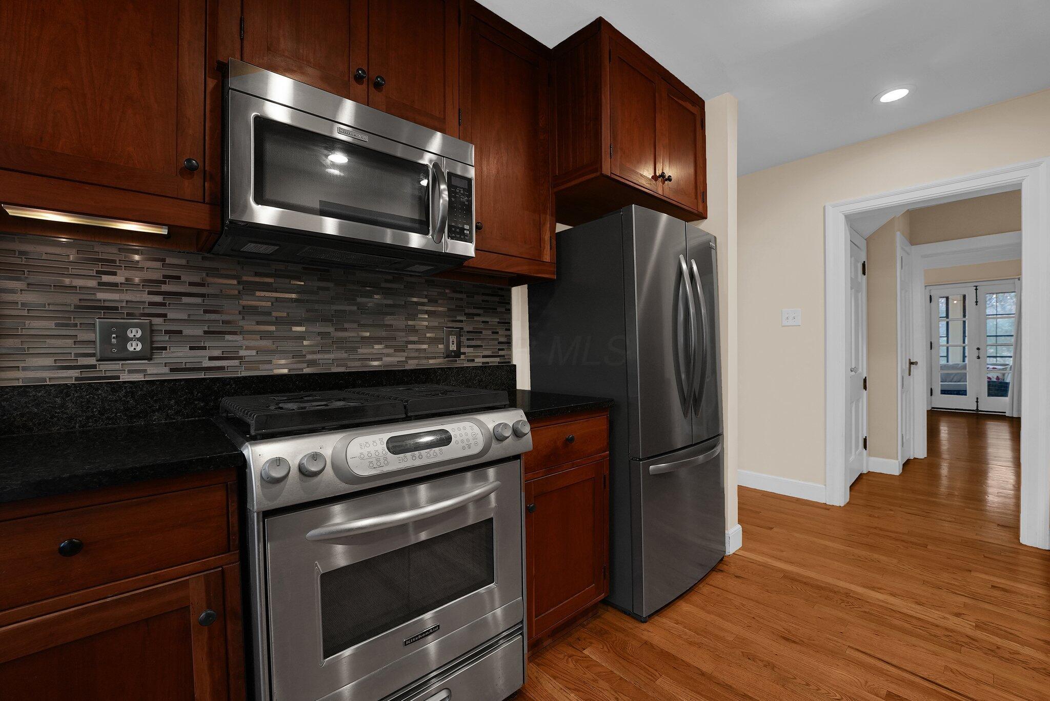 296 Walhalla Road Columbus, OH 43202 - Photo 25 of 75 62-web-or-mls-296-walhalla-rd