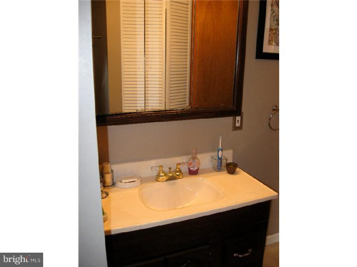 430 Tylers Mill Road Sewell, NJ 08080 - Photo 12 of 18 Bathroom