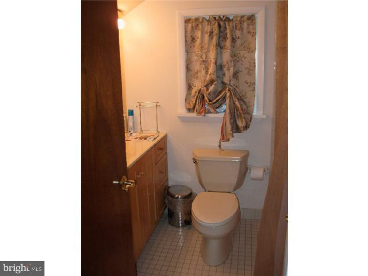 430 Tylers Mill Road Sewell, NJ 08080 - Photo 10 of 18 Bathroom