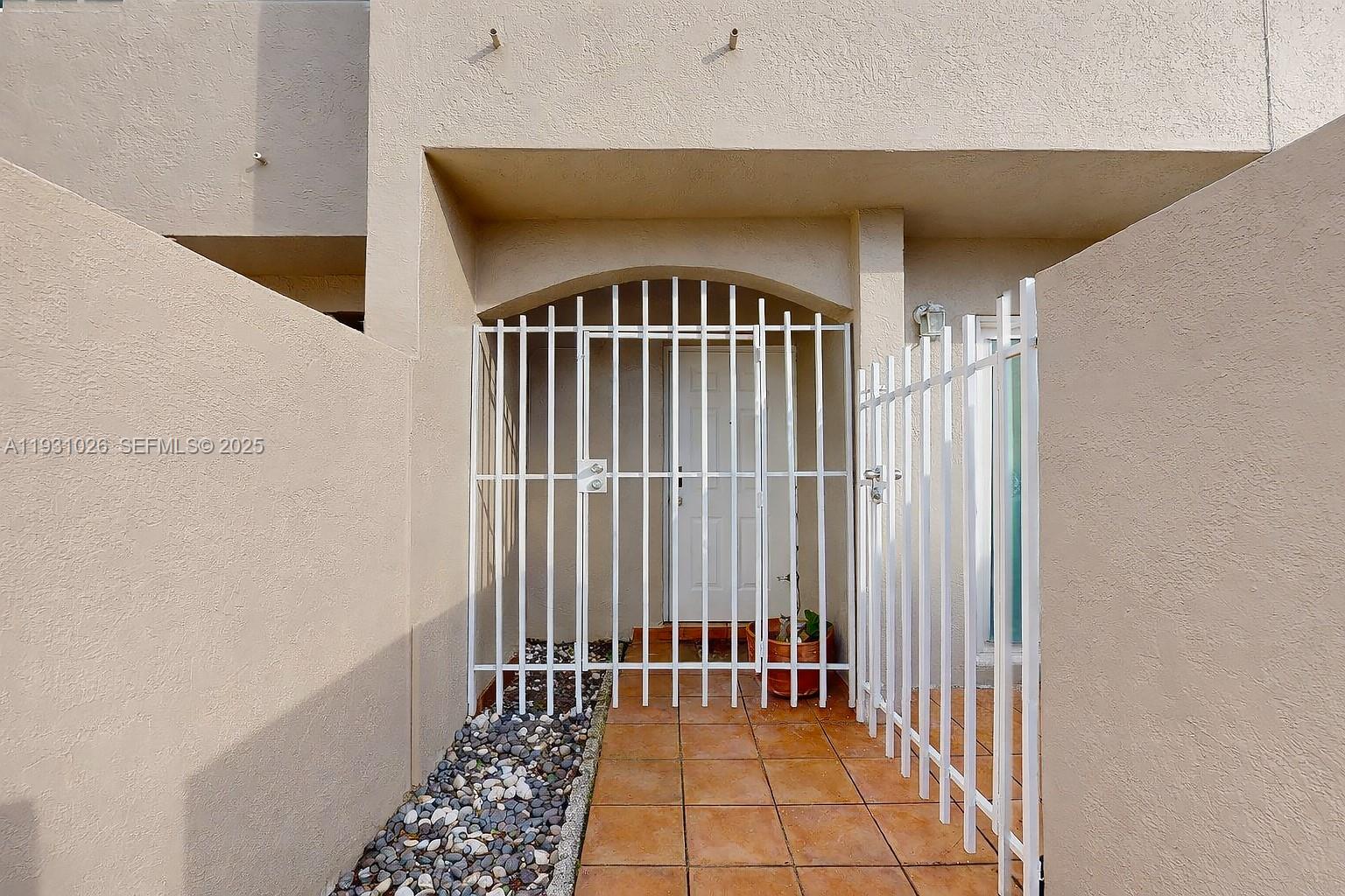 6279 Southwest 128th Court Miami, FL 33183 - Photo 3 of 32