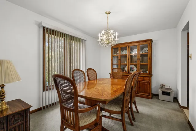 $299,900 | 2841 East Pine Drive, Crete, IL 60417