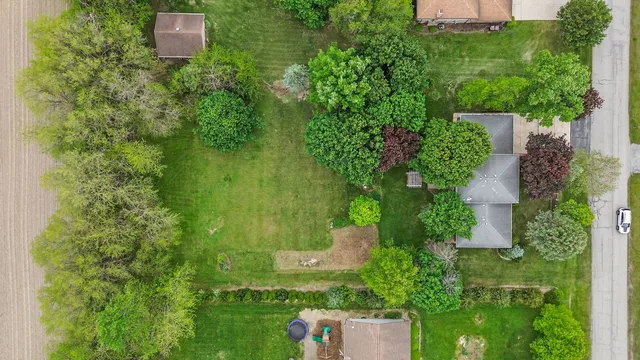 $299,900 | 2841 East Pine Drive, Crete, IL 60417