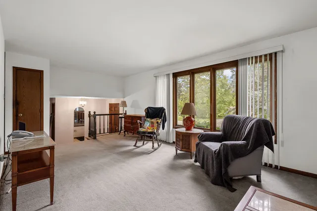 $299,900 | 2841 East Pine Drive, Crete, IL 60417