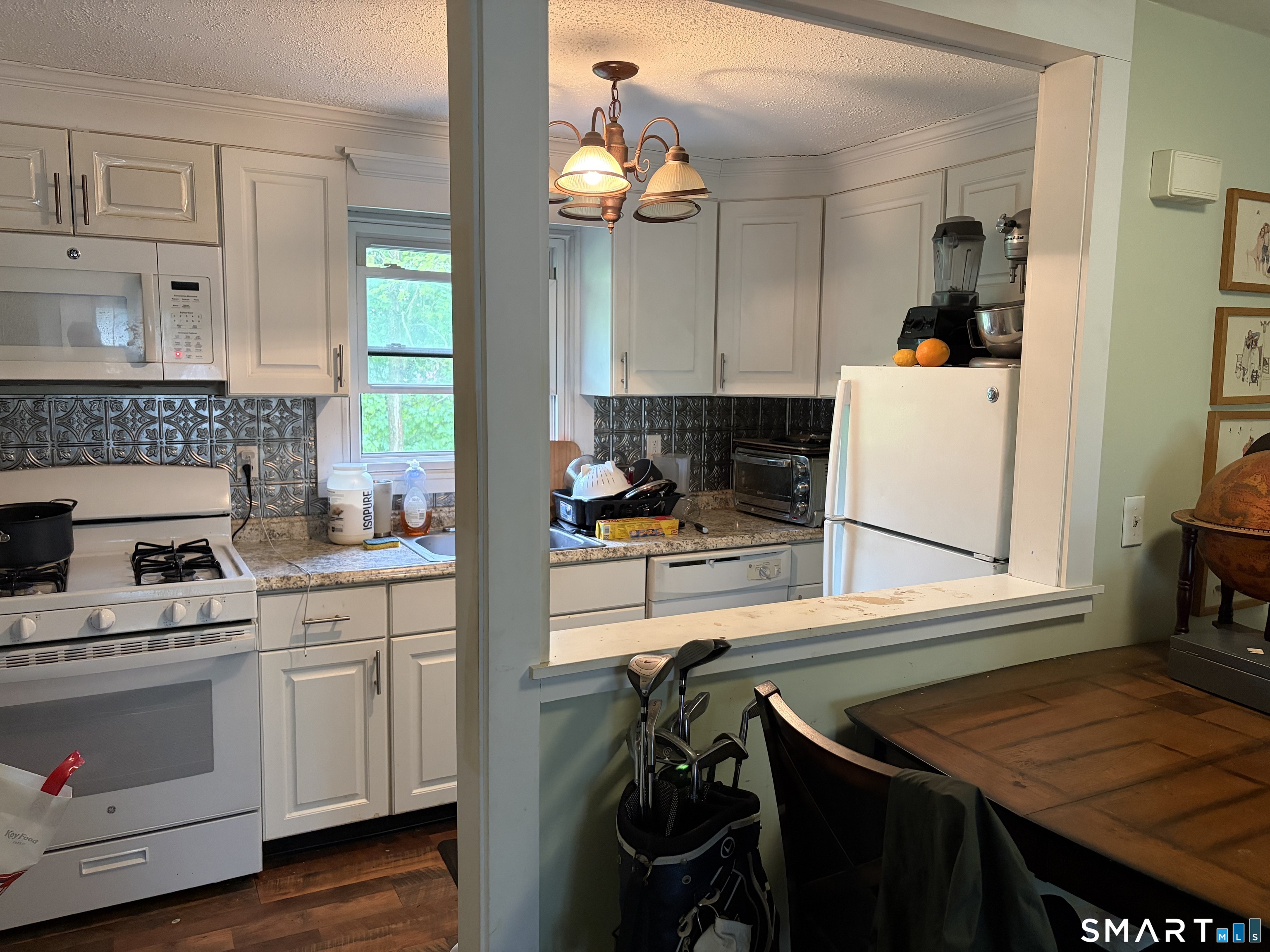 154 Park Street, Unit B2 Manchester, CT 06040 - Photo 2 of 11